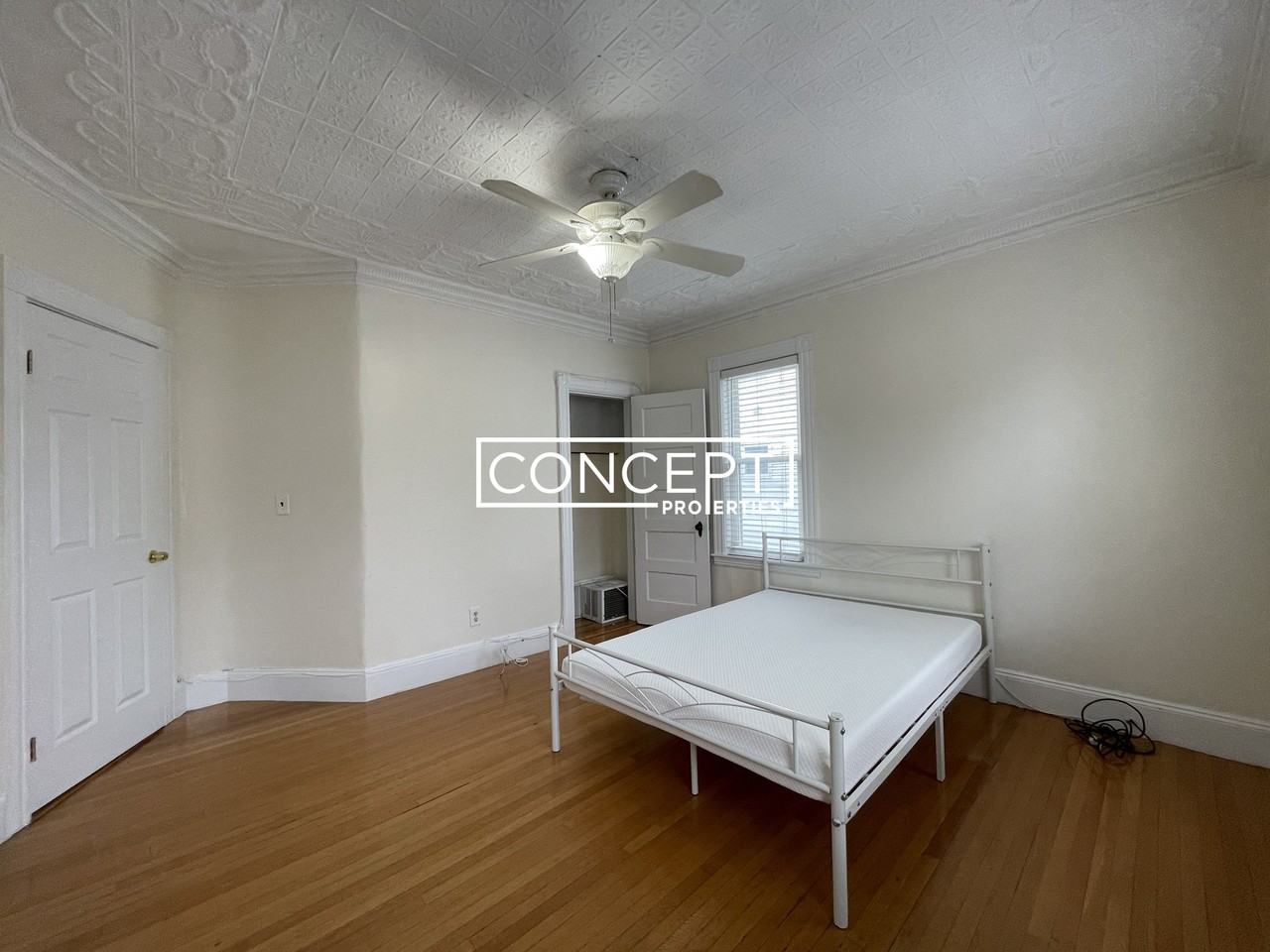 61 Fairbanks St #2 - Photo 7 of 27