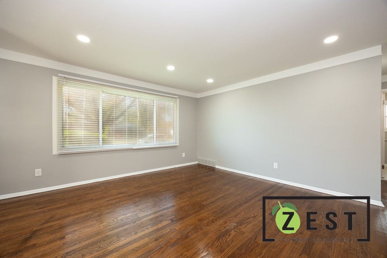 30010 Hazelwood St - Photo 7 of 24