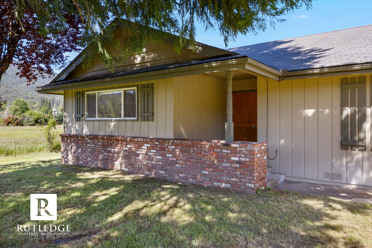 10345 10345 Hwy 238 Quail Run - Photo 3 of 33