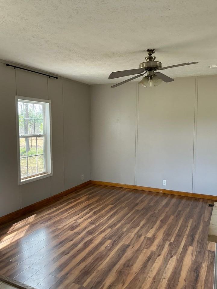 131 Crescent Ln - Photo 6 of 12