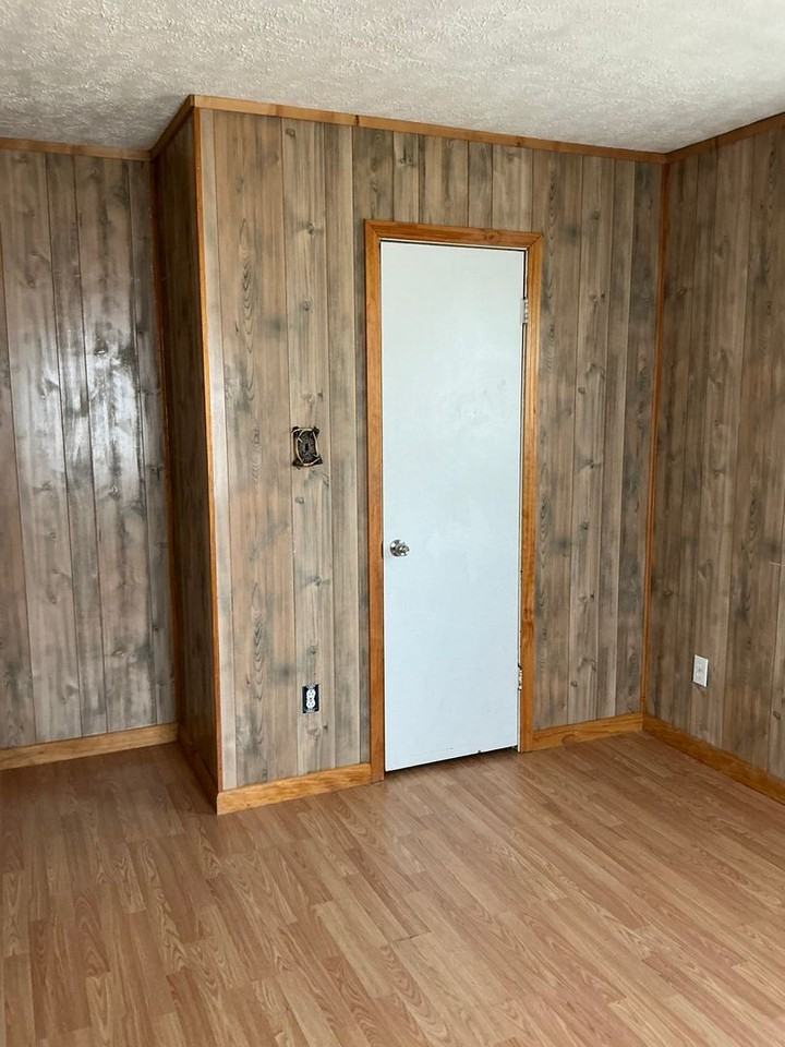 131 Crescent Ln - Photo 7 of 12