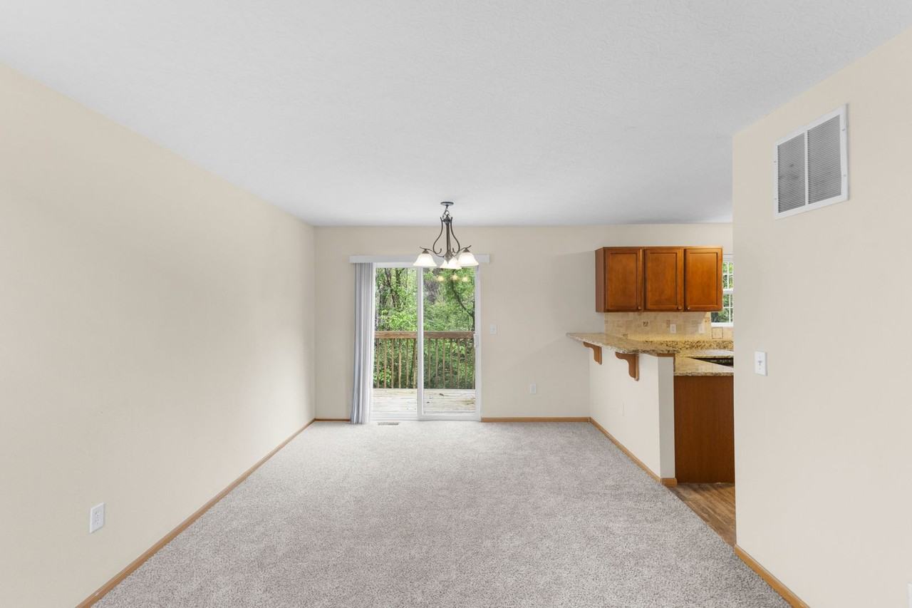 177 Prairiecreek Way - Photo 6 of 28