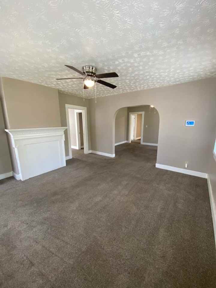 2944 10th St - Photo 5 of 19