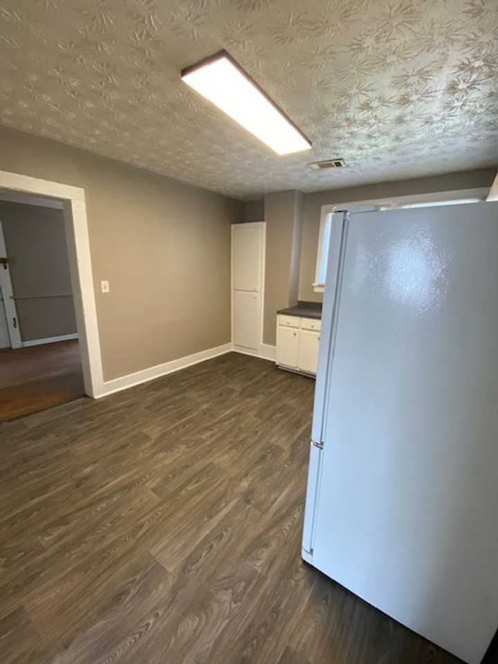 2944 10th St - Photo 7 of 19