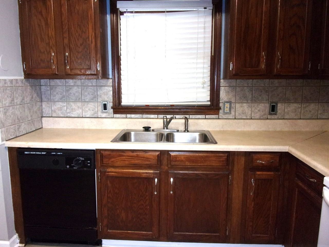 589 Cedarvilla Dr - Photo 6 of 15