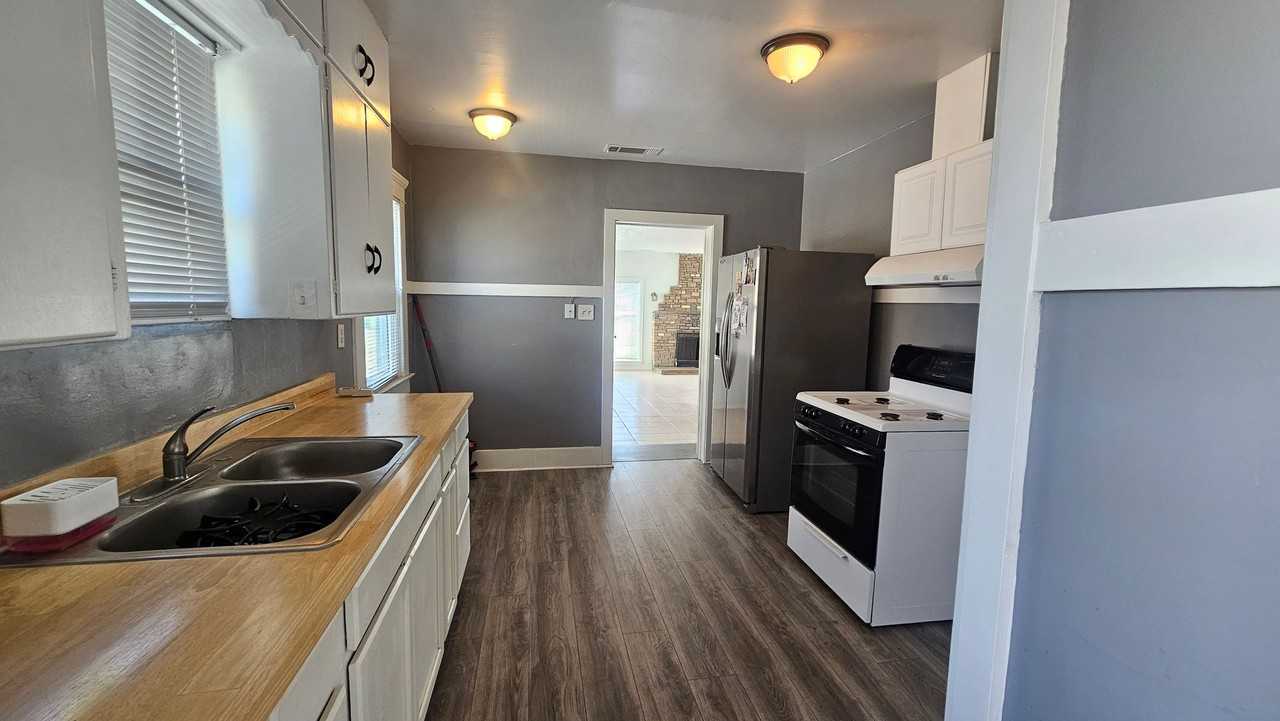 417 W Franklin Way - Photo 5 of 15