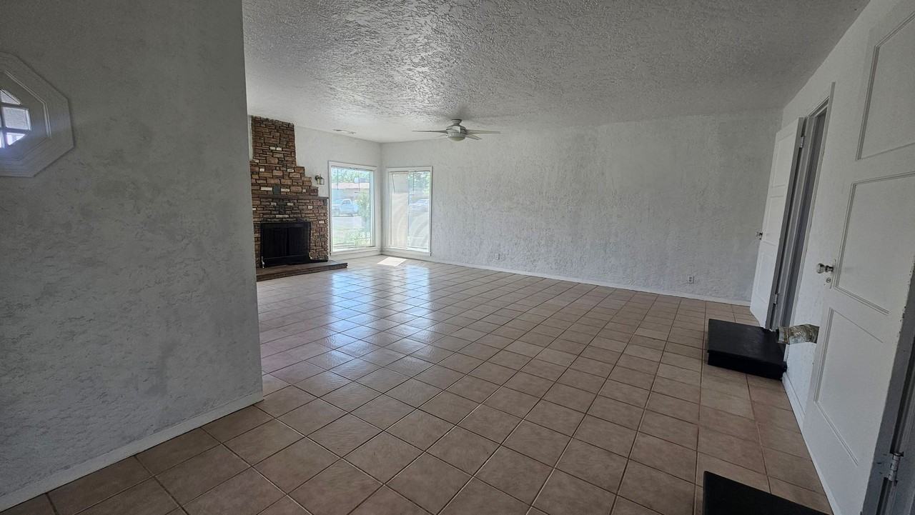 417 W Franklin Way - Photo 6 of 15