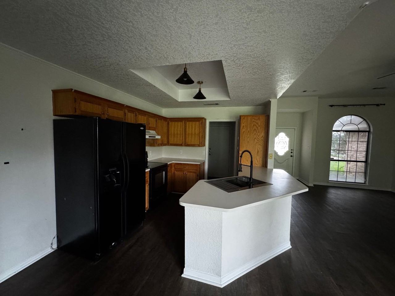 1306 Amthor Ave - Photo 4 of 23