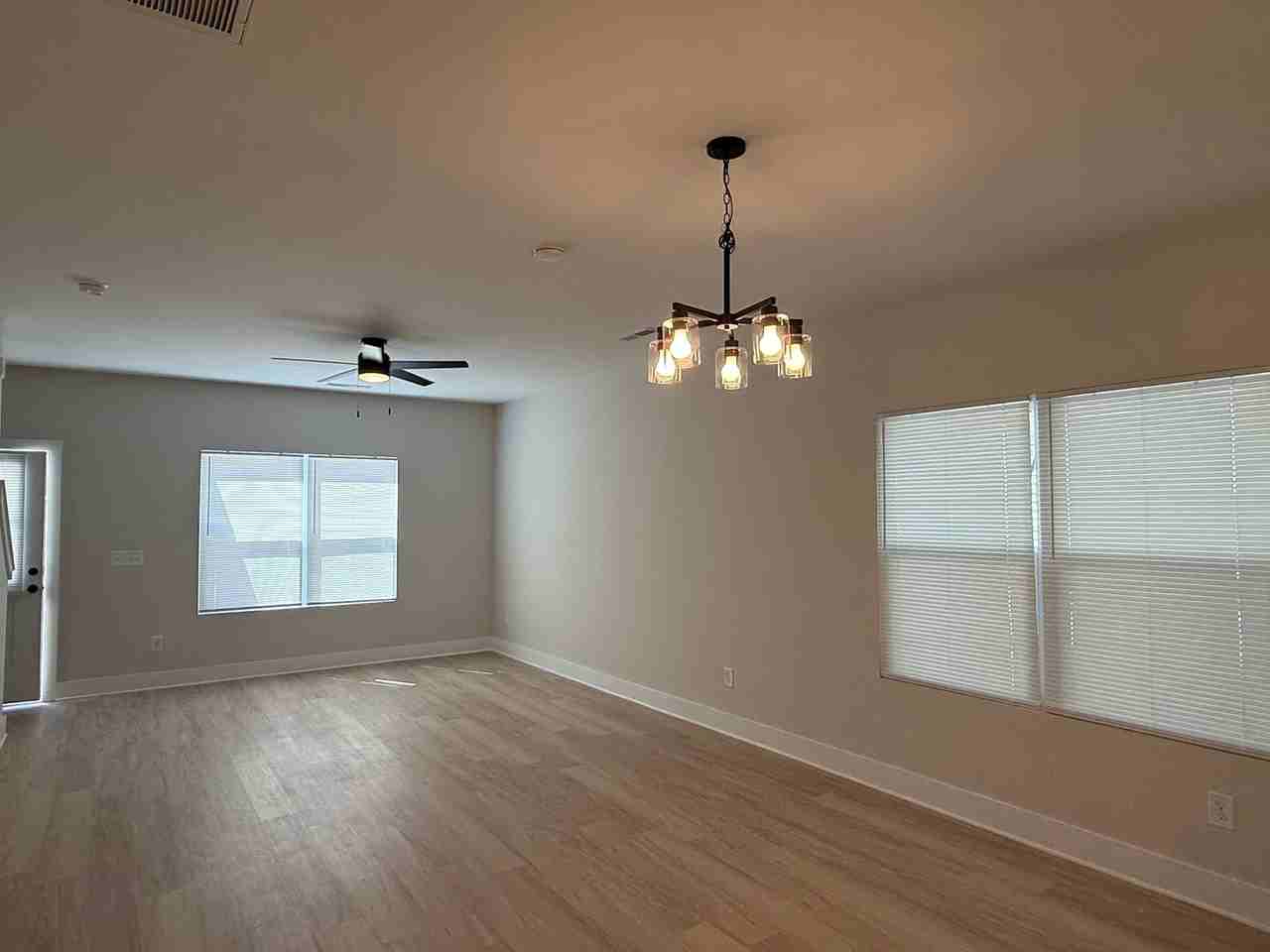 1211 Tower Dr - Photo 2 of 14