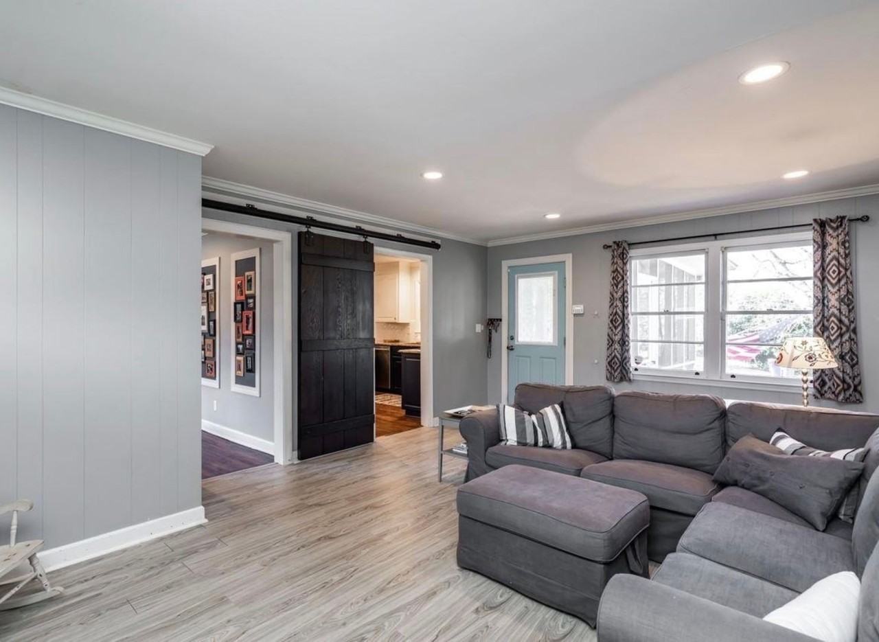 8 Tyler St - Photo 2 of 17