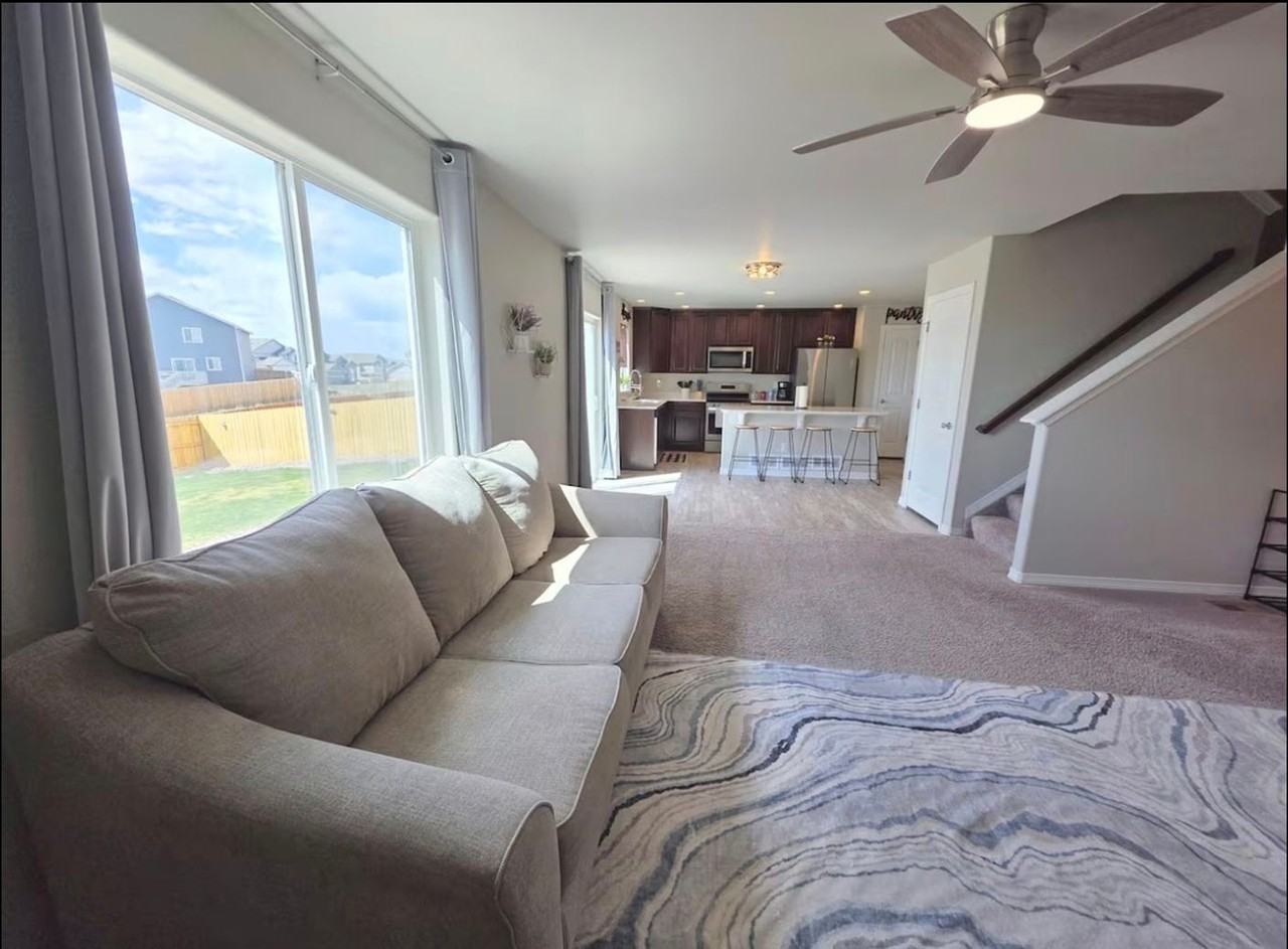 6784 Skuna Dr - Photo 2 of 30
