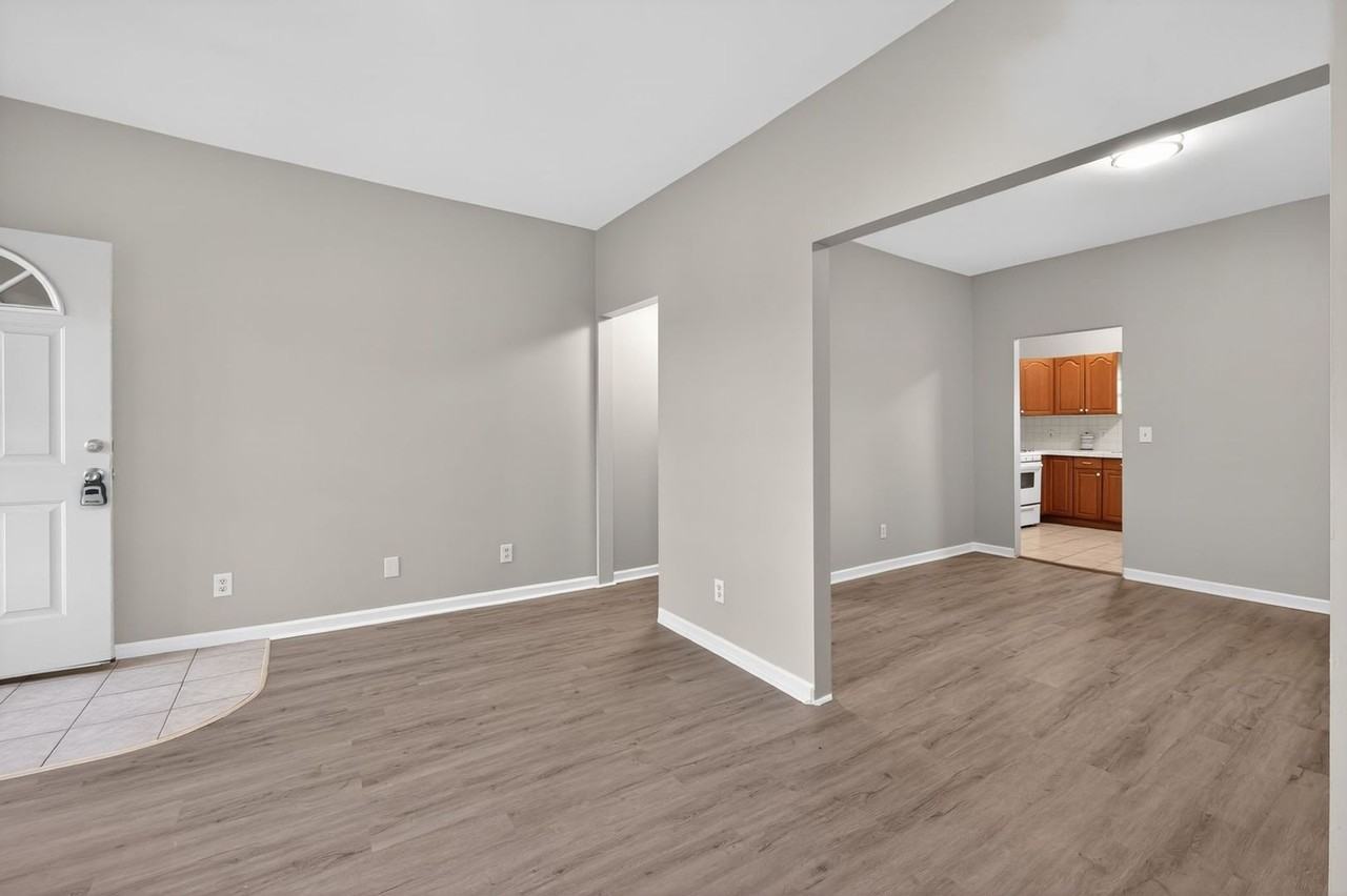 1719 Madison Ave - Photo 2 of 31