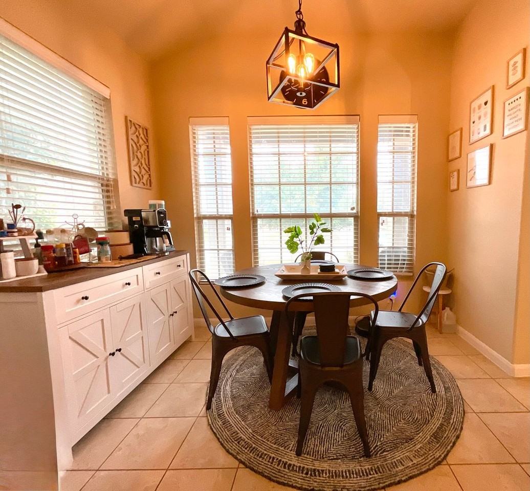 8715 Yormis Nest - Photo 6 of 33