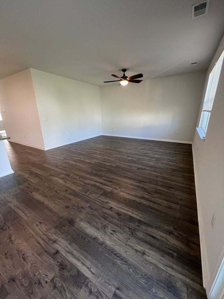 377 Forestbrook Cove Cir - Photo 5 of 16