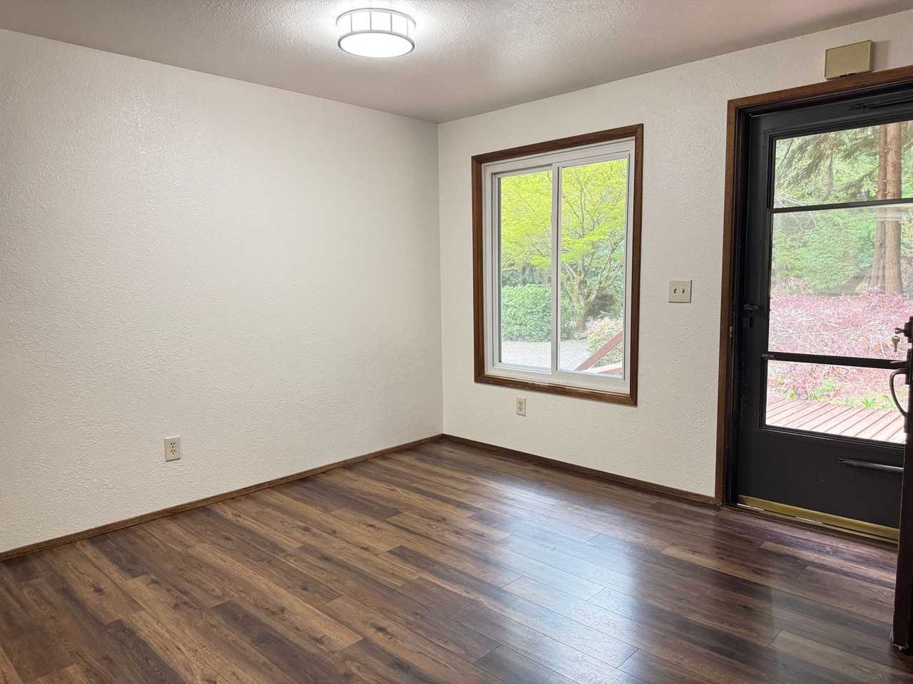 4005 Ne Kedros Dr - Photo 6 of 19