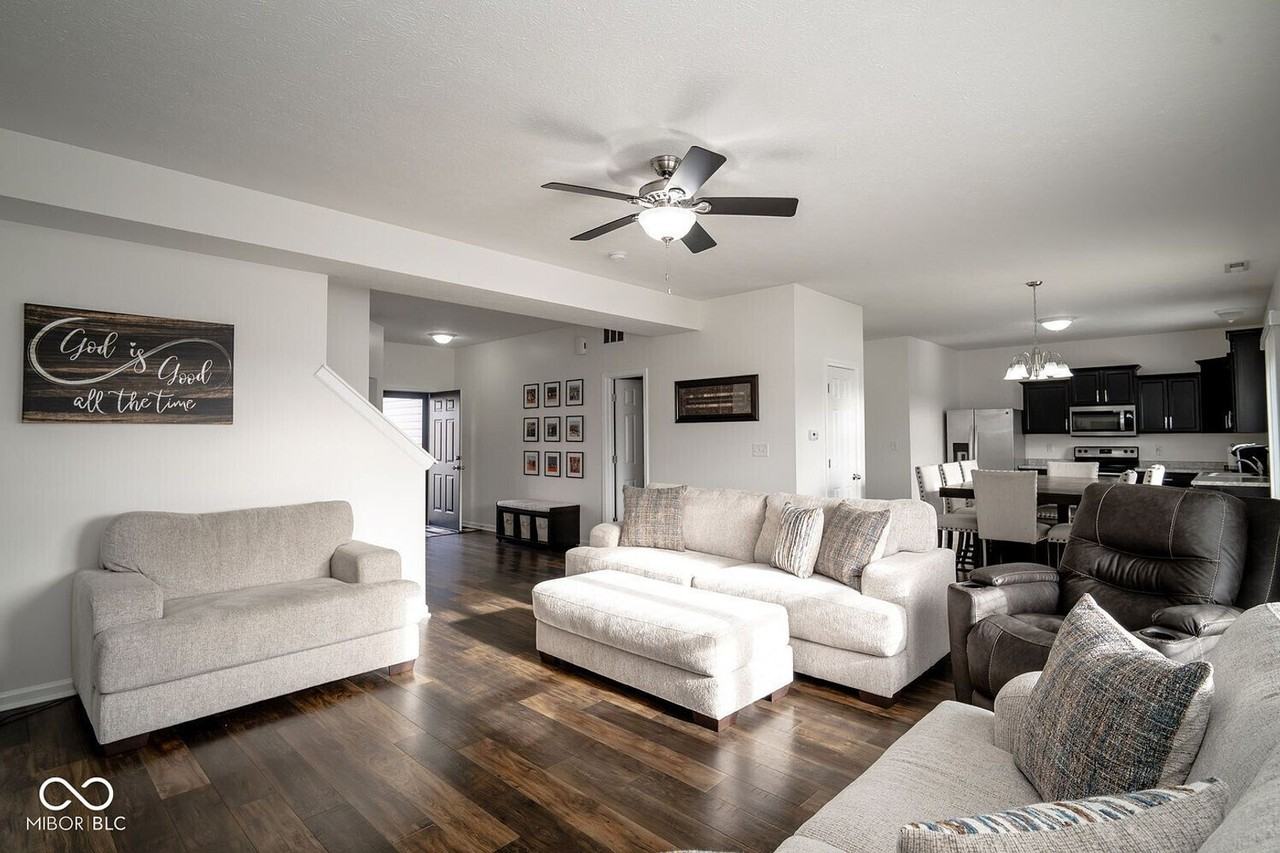 884 Starflower Trce - Photo 4 of 50