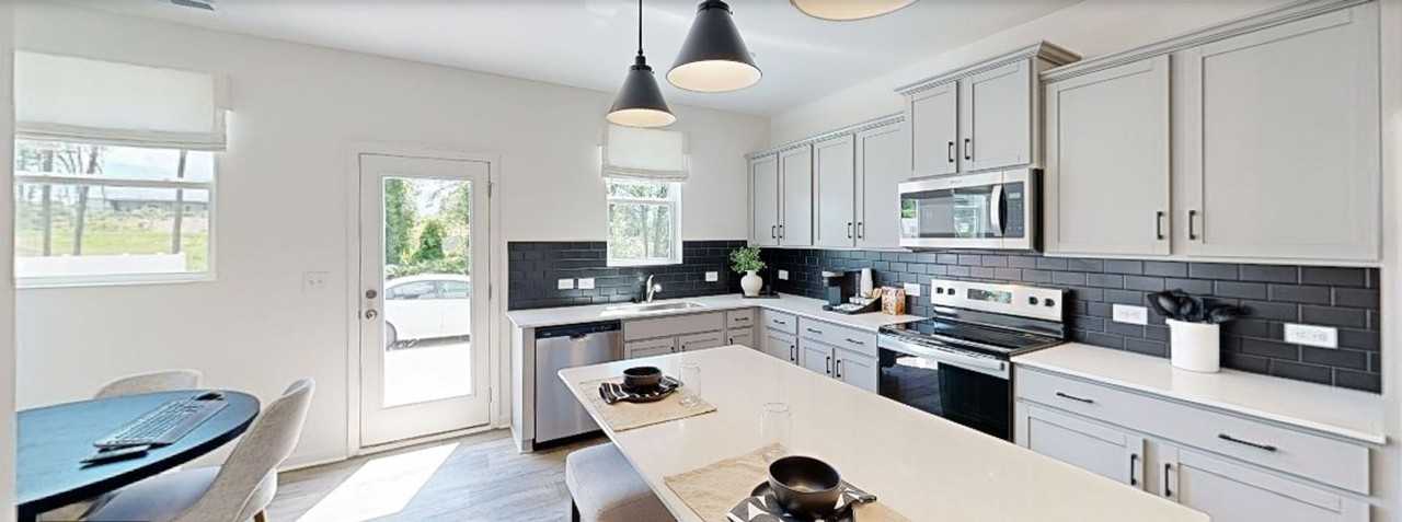 4413 Wynmore Pl - Photo 4 of 16