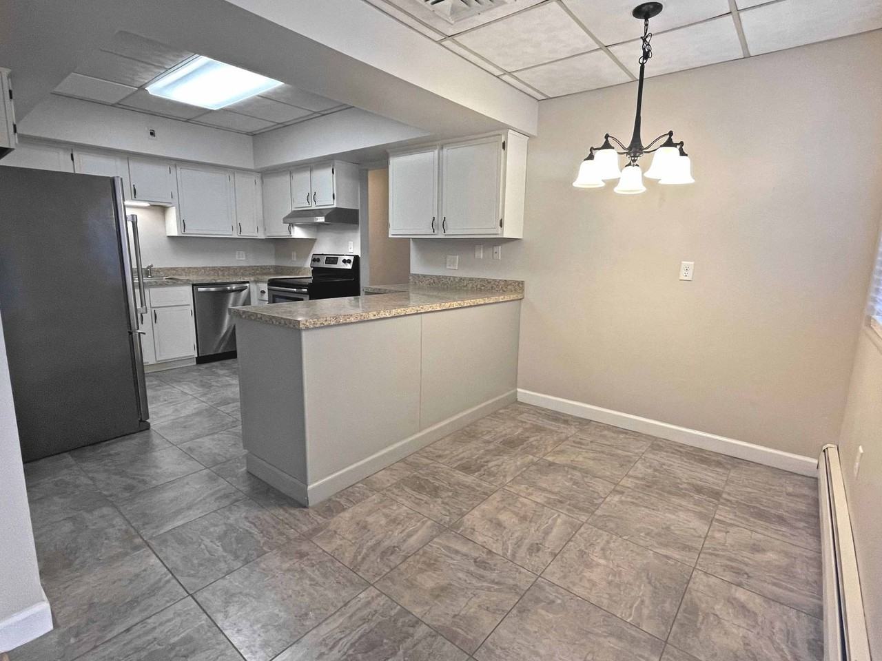 210 W Dauphin St - Photo 5 of 20