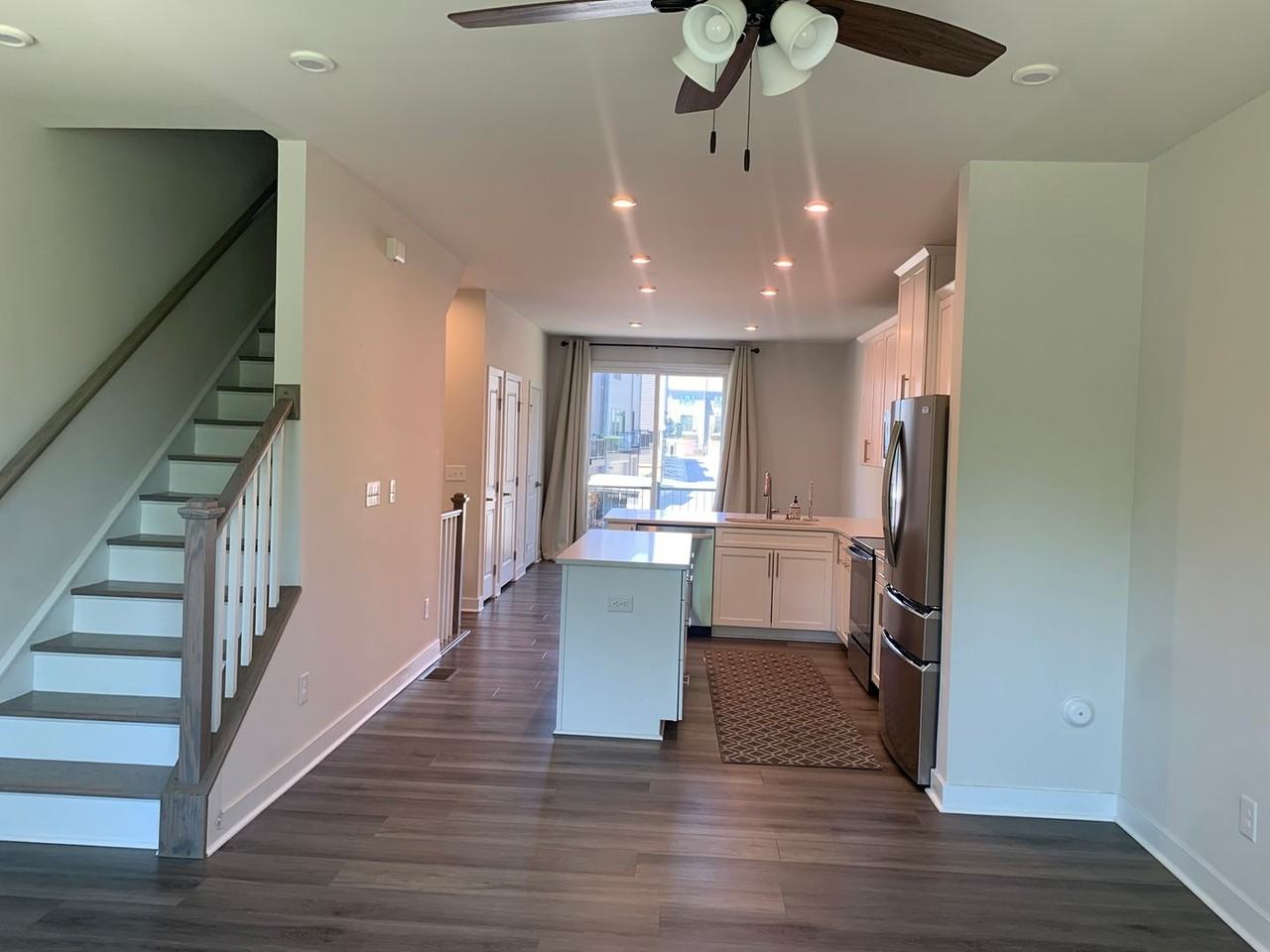 948 Broad River Ln - Photo 5 of 20