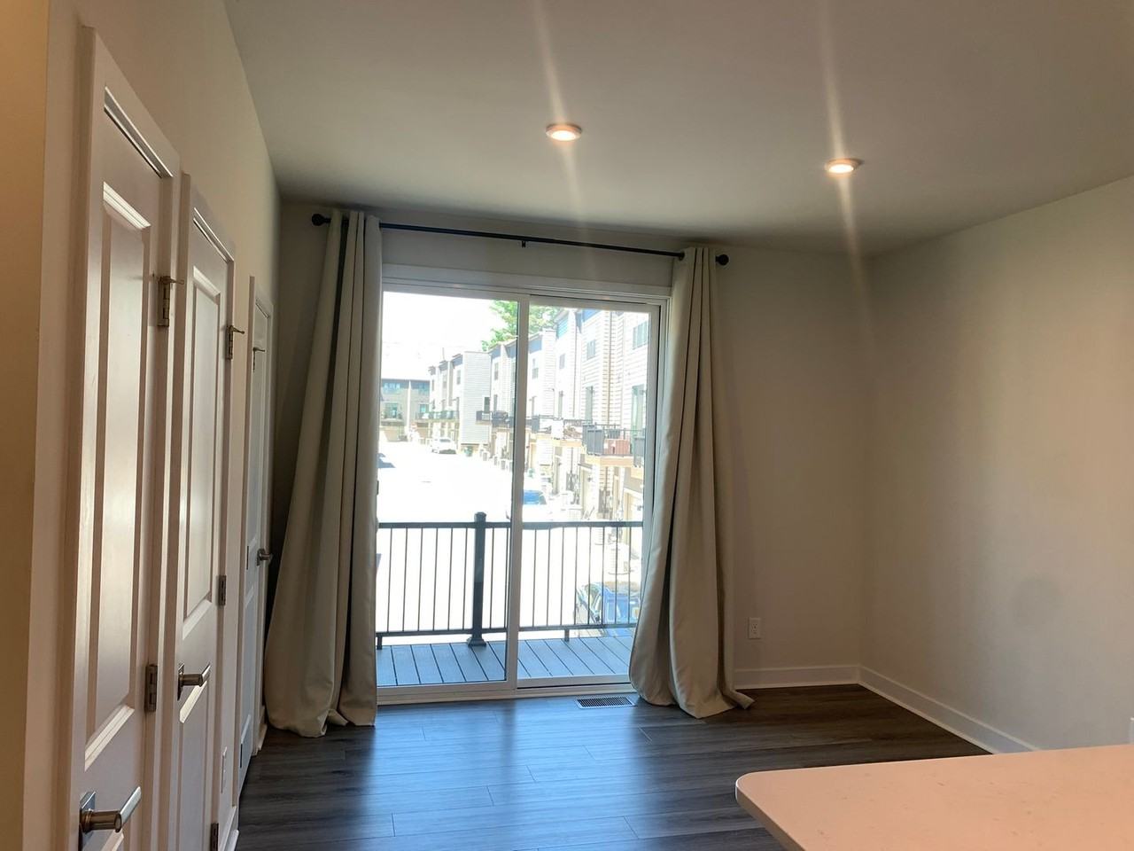 948 Broad River Ln - Photo 7 of 20