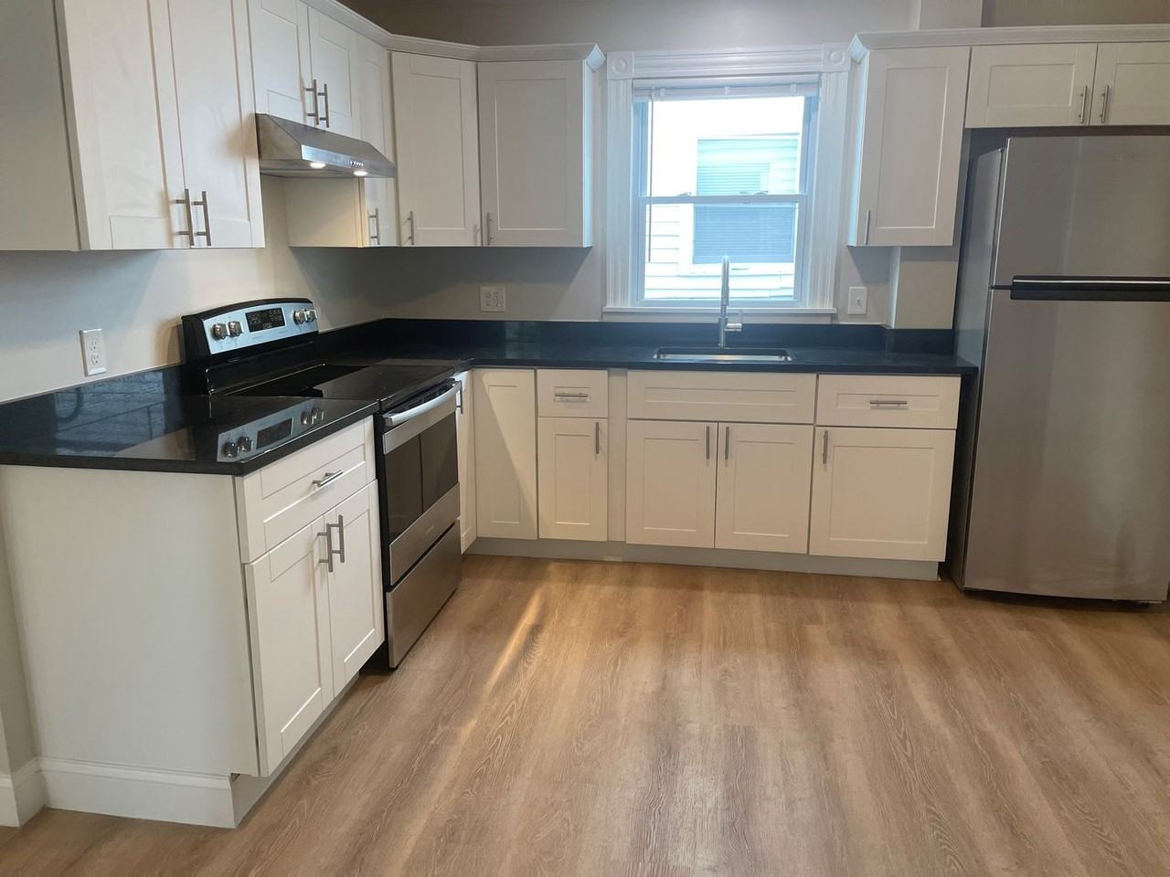 38 Graham St - Photo 3 of 20