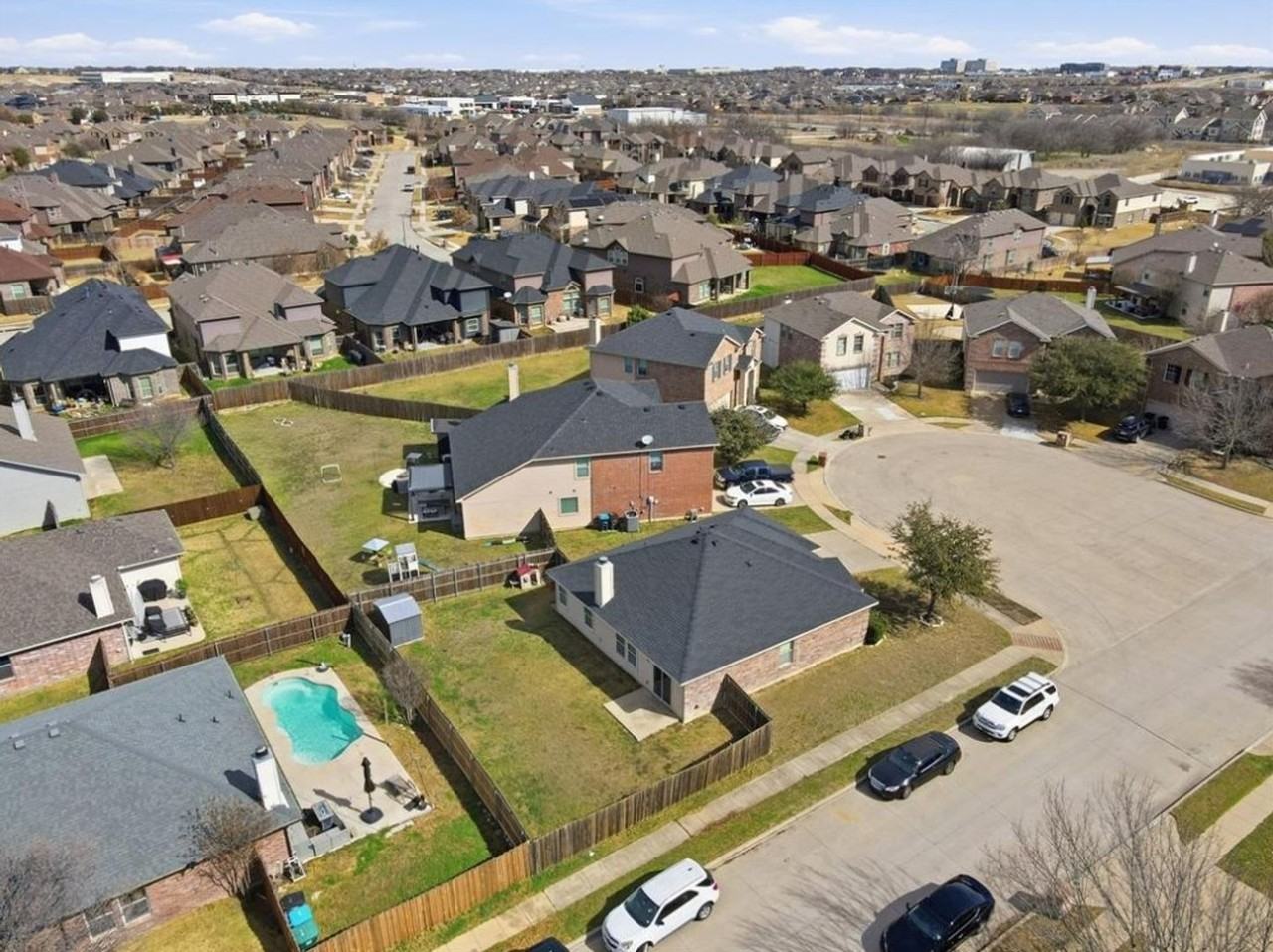1613 Grassy View Dr - Photo 3 of 25