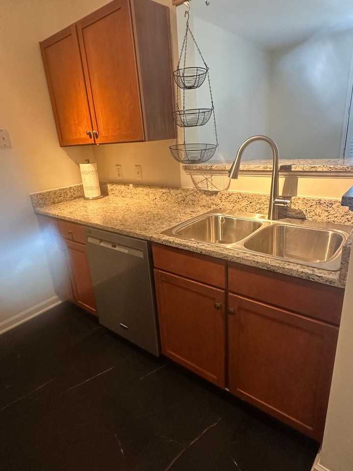 770 Walker Sq Apt 3c - Photo 7 of 33