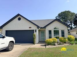 featured image of 1303 Sterling Point Dr