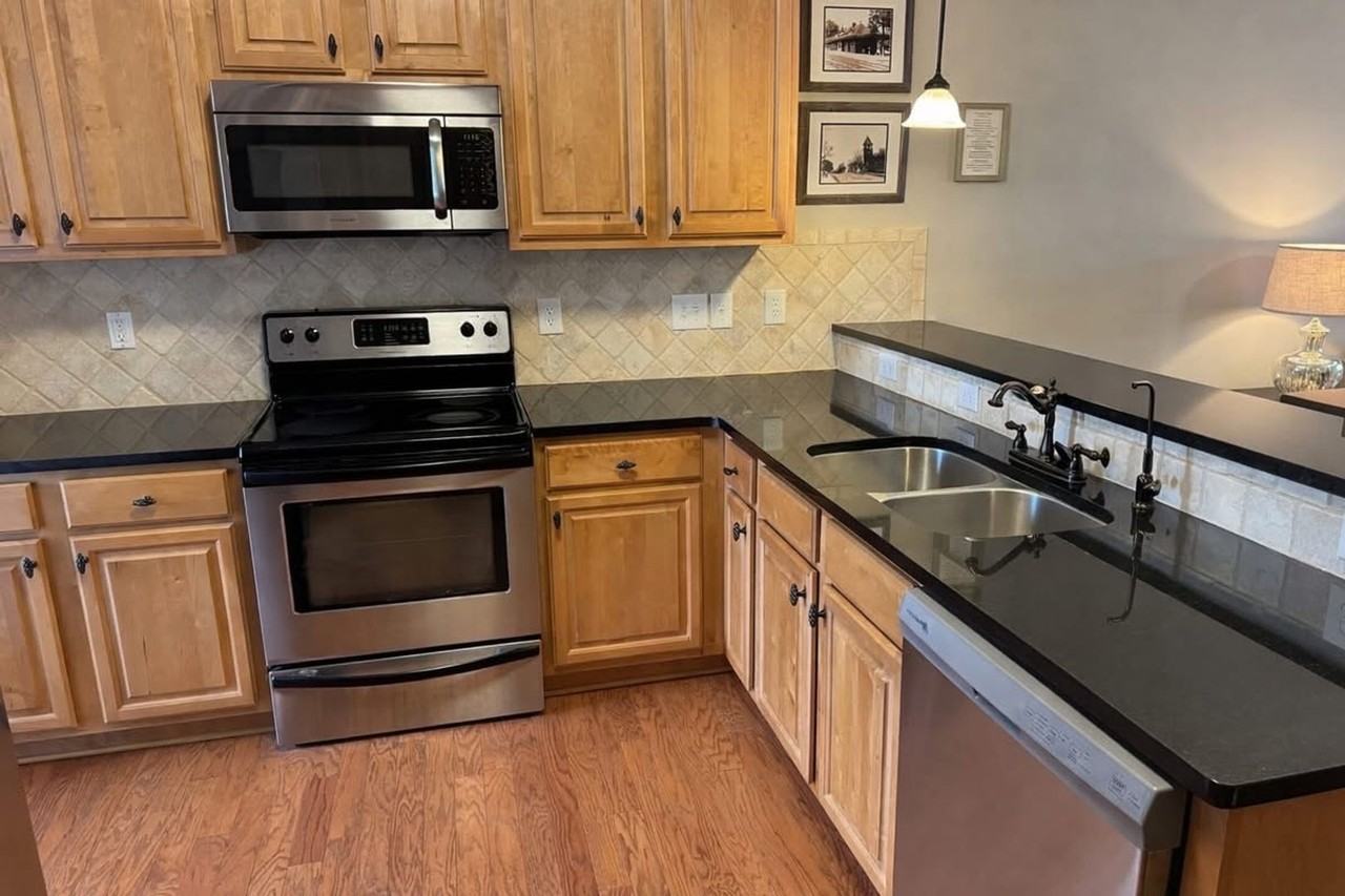836 W Glenn Ave #212 - Photo 2 of 7