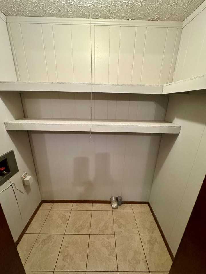 119 Morris Ave - Photo 4 of 18