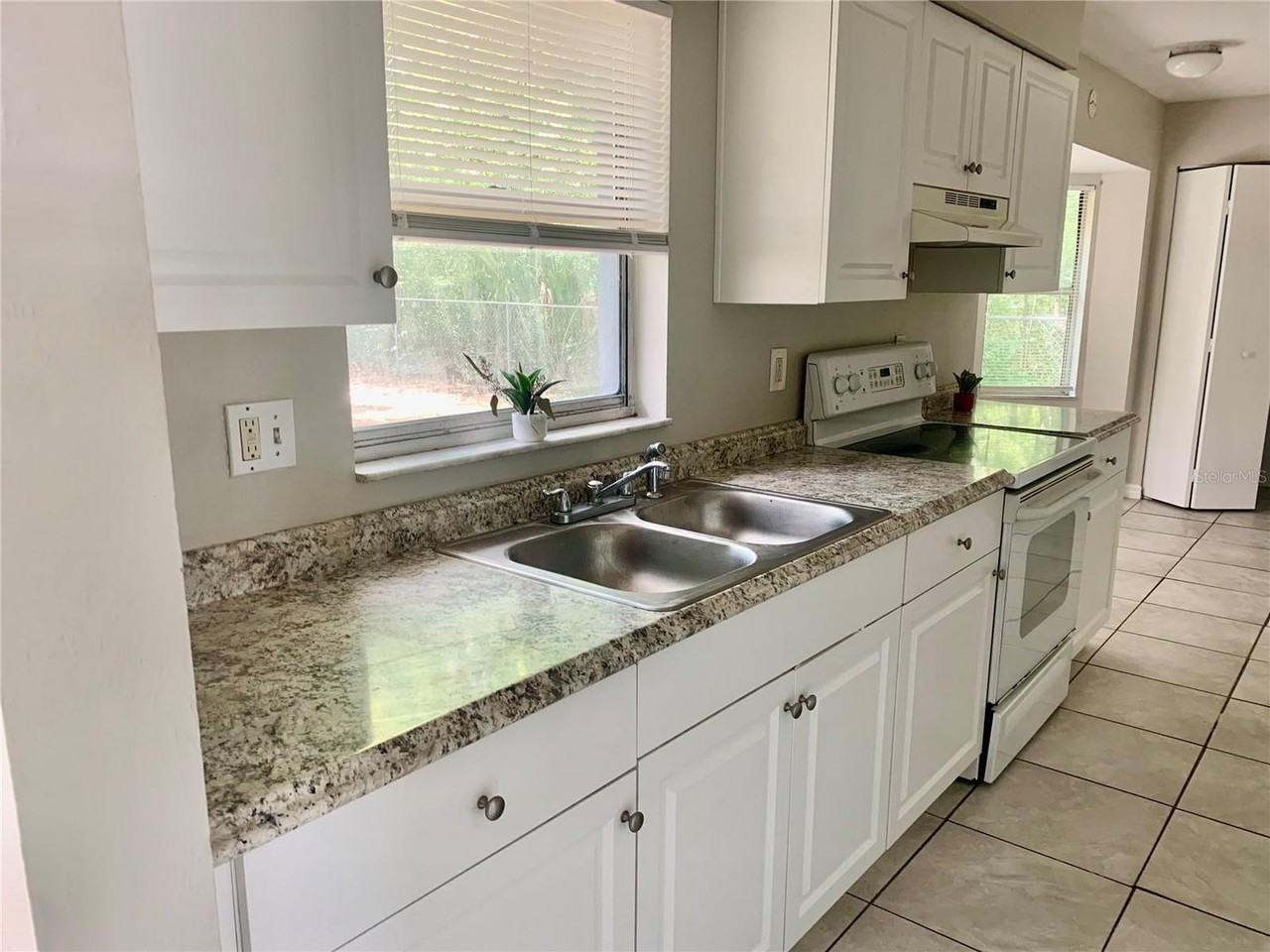 3482 Se 137th St - Photo 5 of 15