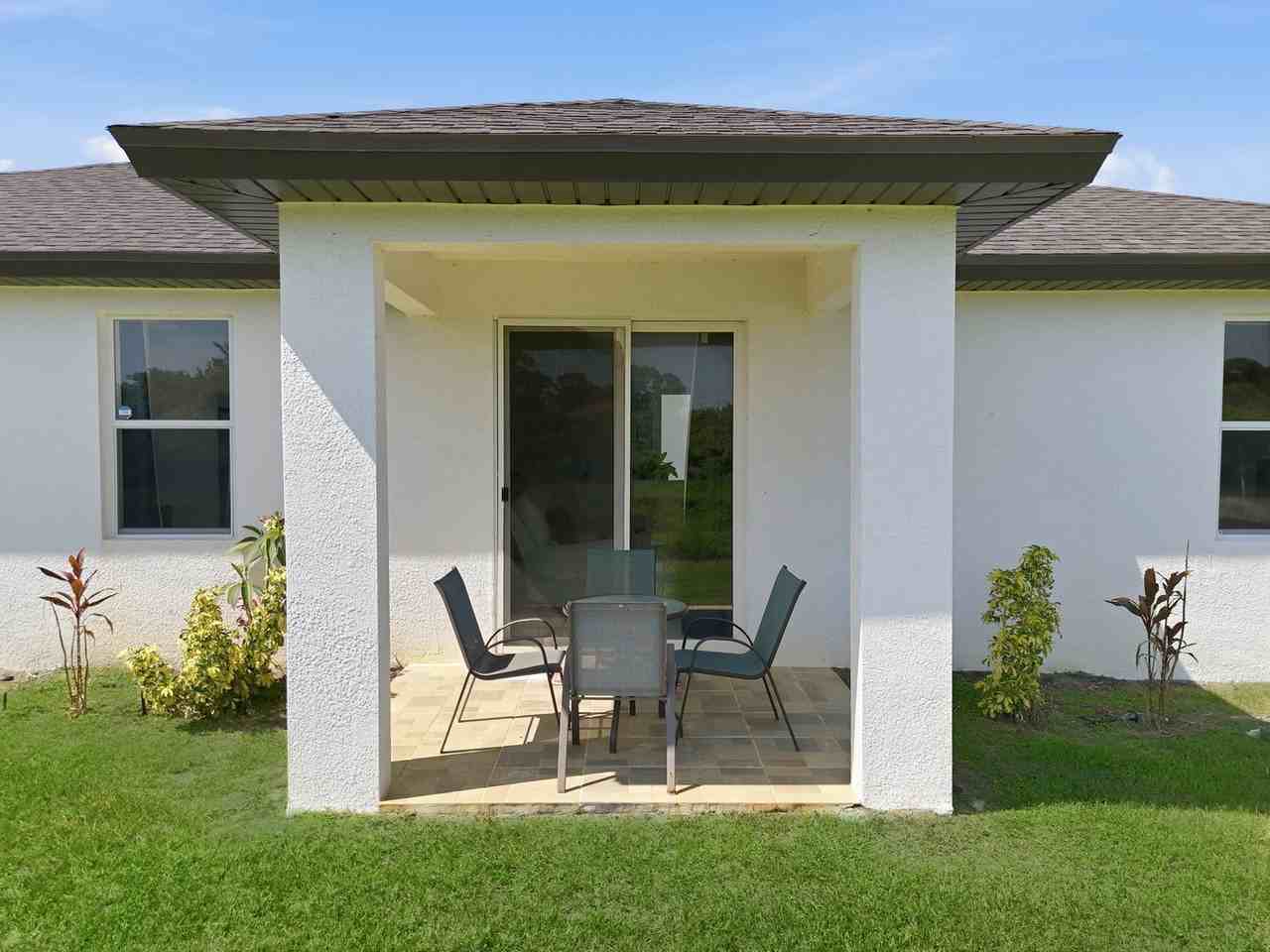 3705 Kelsey St - Photo 2 of 32