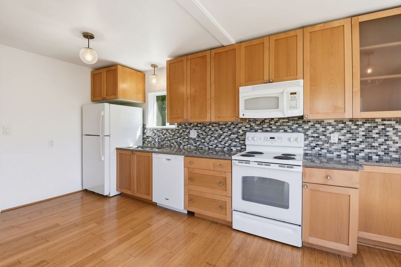 317 9th Ave - Photo 7 of 22