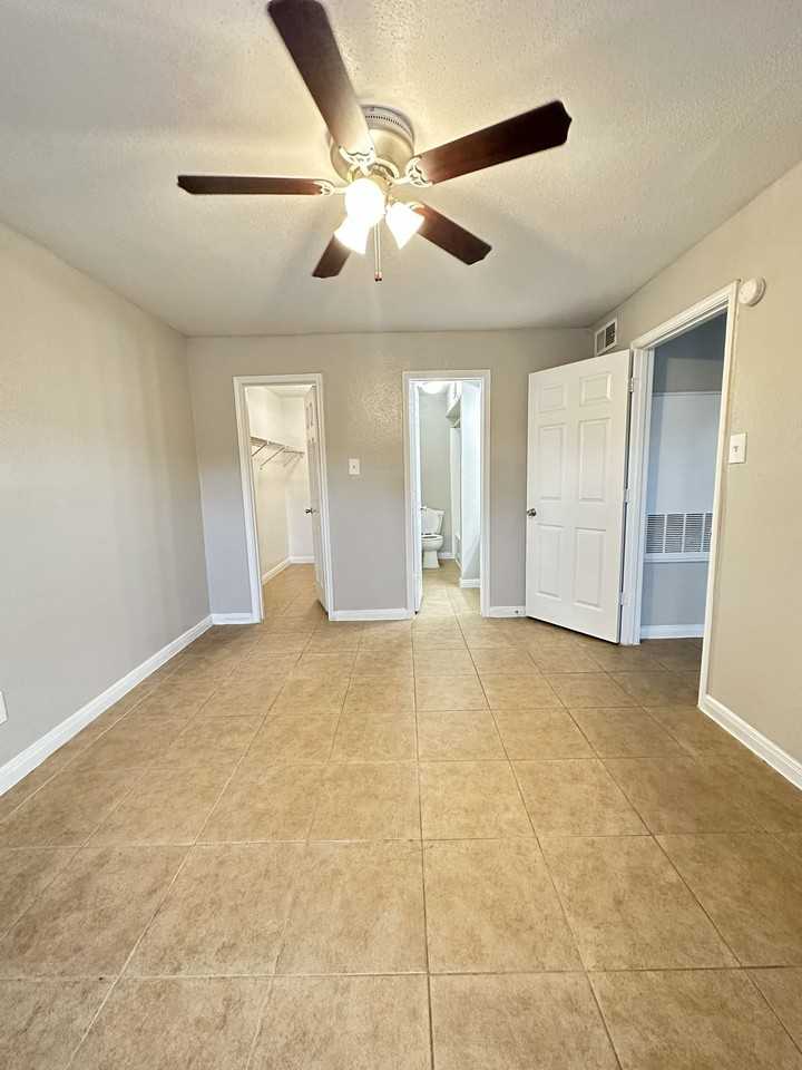 Breckenridge At Cityview Apartments - Photo 4 of 12