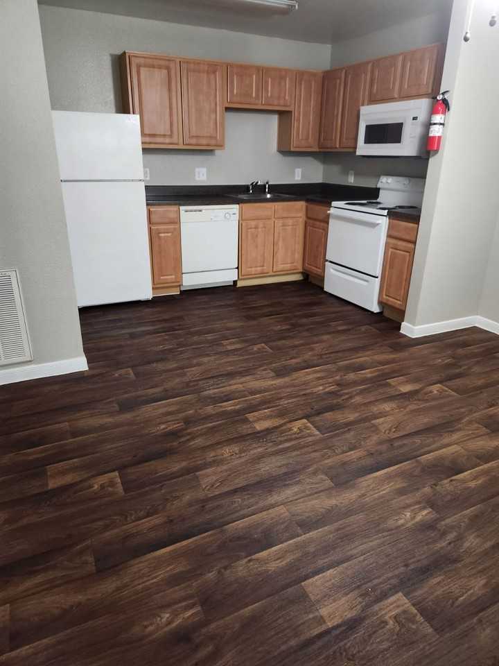 Premier on Woodfair Apartments - Photo 4 of 17