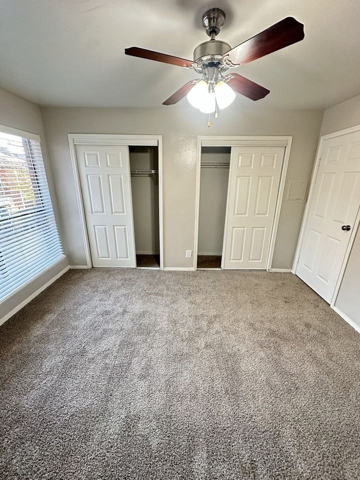Serena Oaks Apartments - Photo 7 of 31