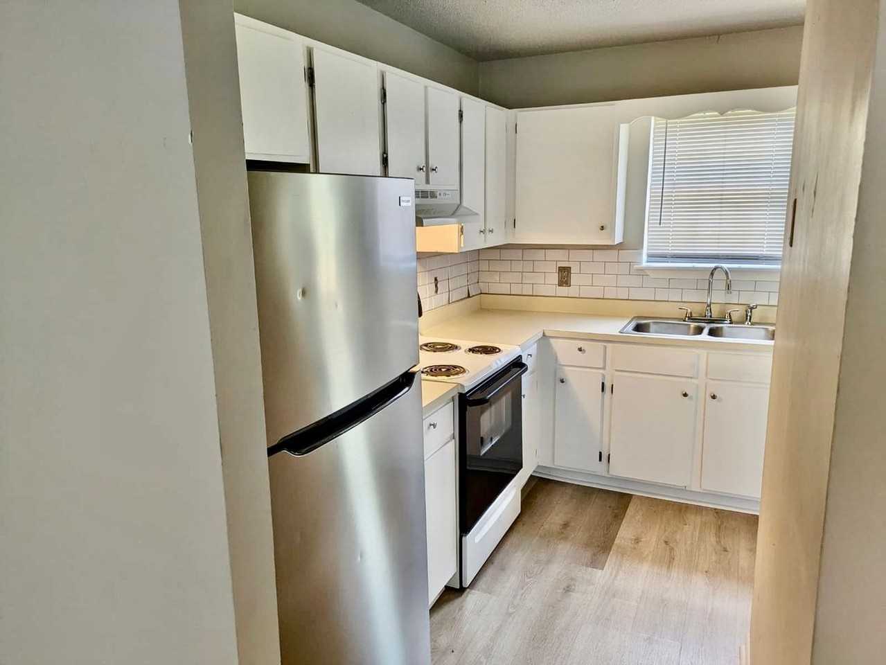 143 Montague Dr - Photo 6 of 18