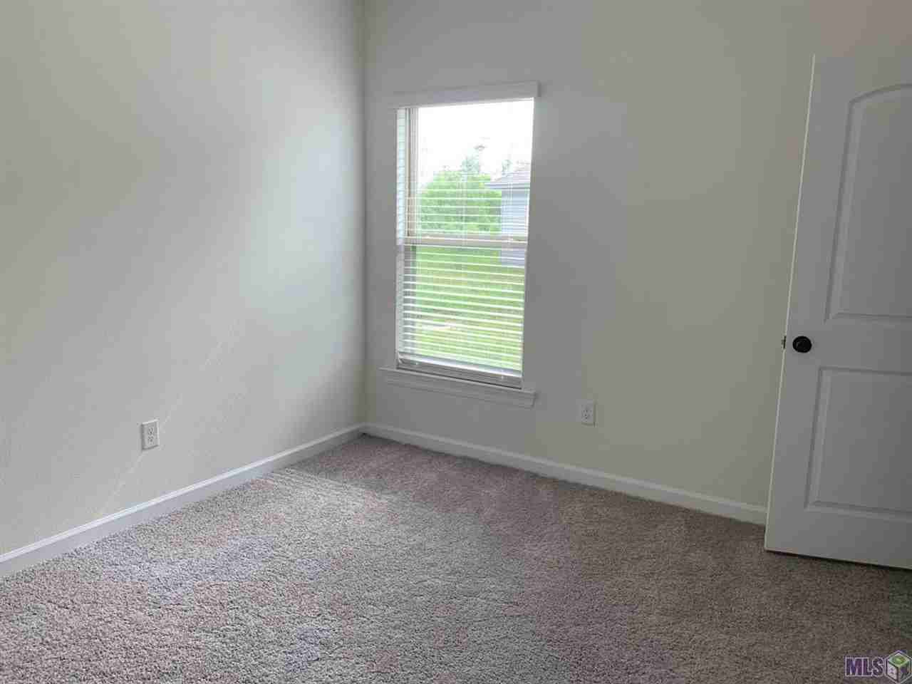 28219 Grand Marsh Ct - Photo 7 of 7