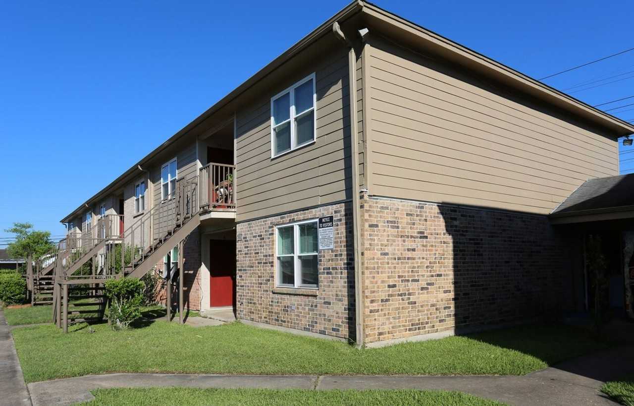 Orange Apartments - Photo 4 of 17