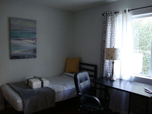 625 E Del Mar Blvd ##103 - Photo 3 of 8