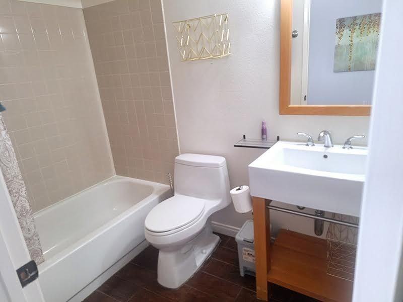 625 E Del Mar Blvd ##103 - Photo 6 of 8