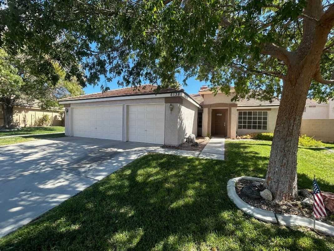 6138 Circling Hawk Dr