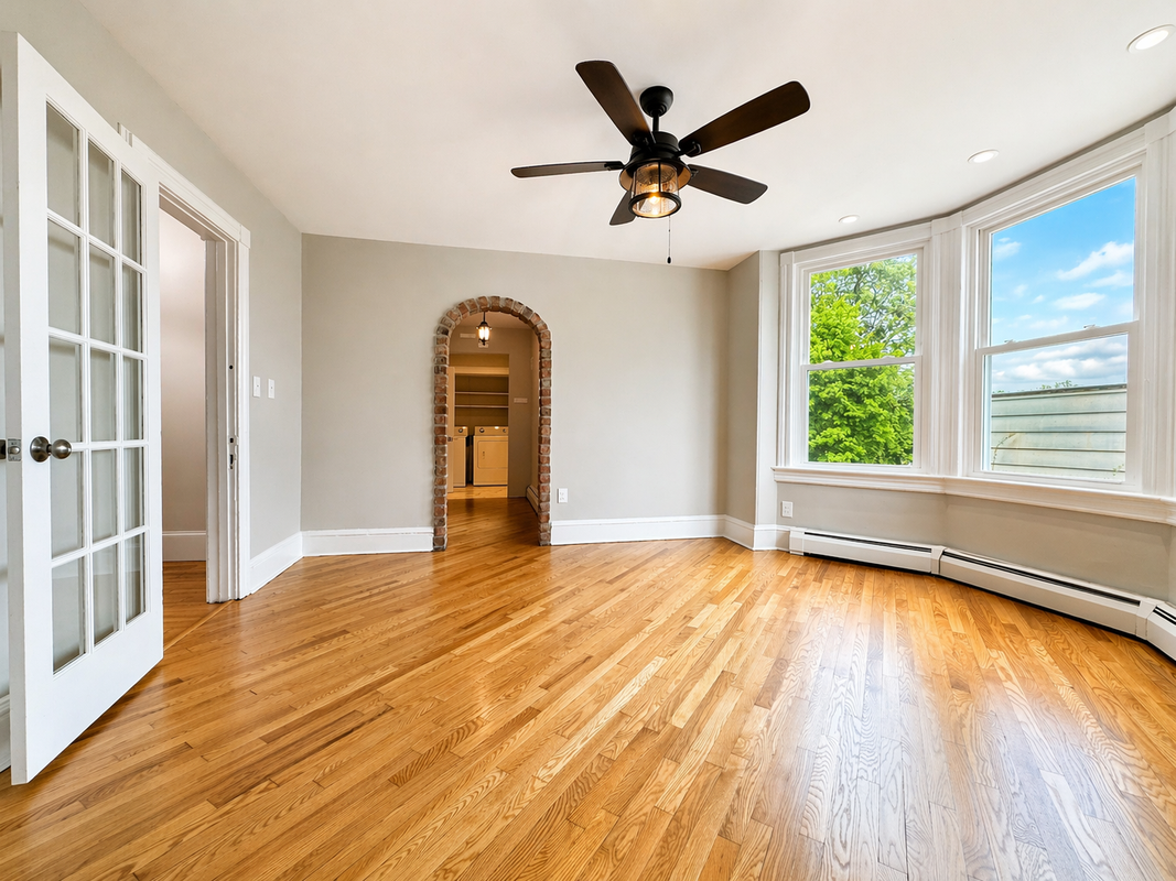 909 Jackson St ##2 - Photo 3 of 22