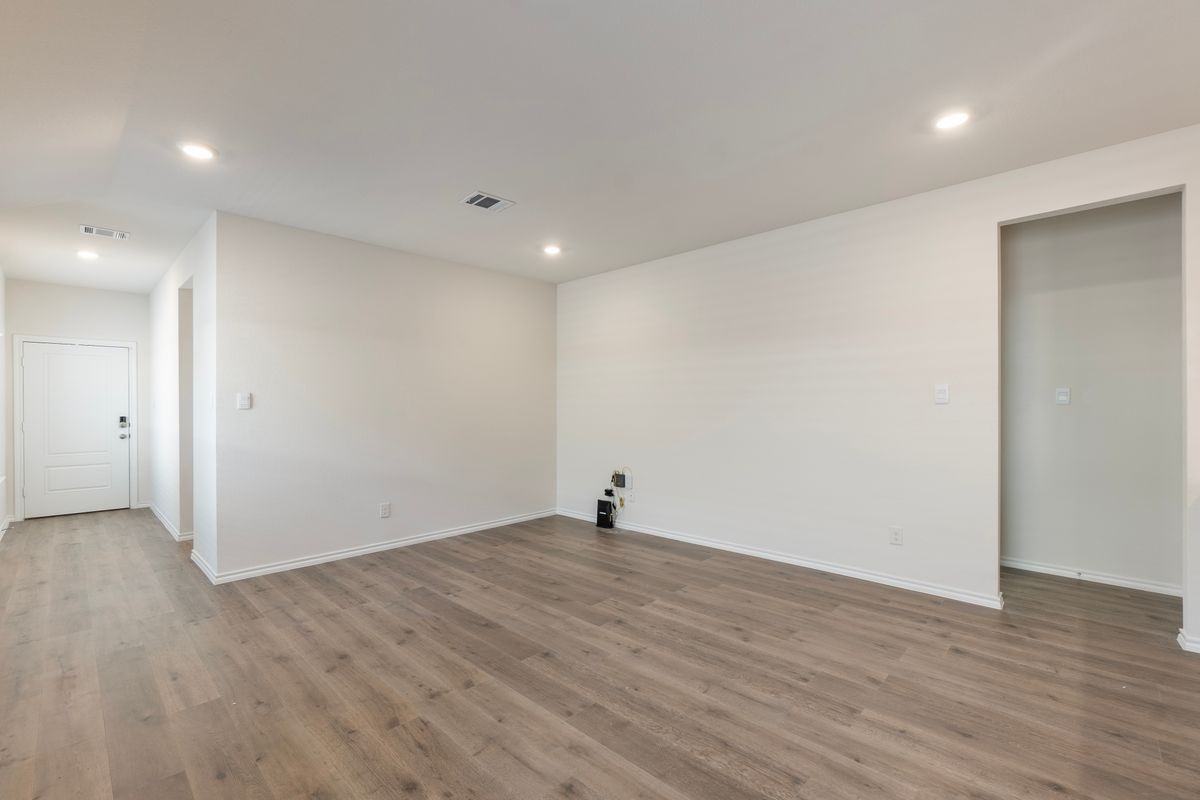 2008 Bailer Way - Photo 6 of 25