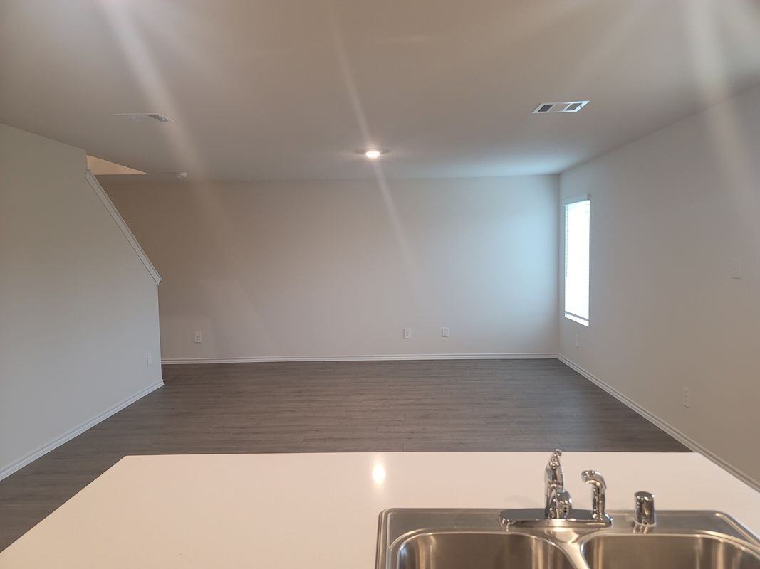 1117 Northfield Drive - Photo 4 of 20