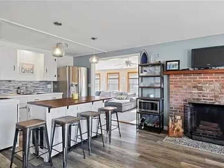 10 Stanton Ave - Photo 2 of 17