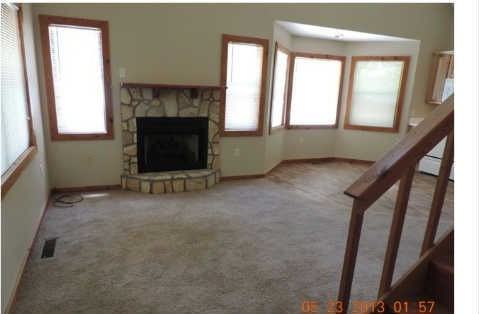158 Craig Thompson Dr - Photo 3 of 8