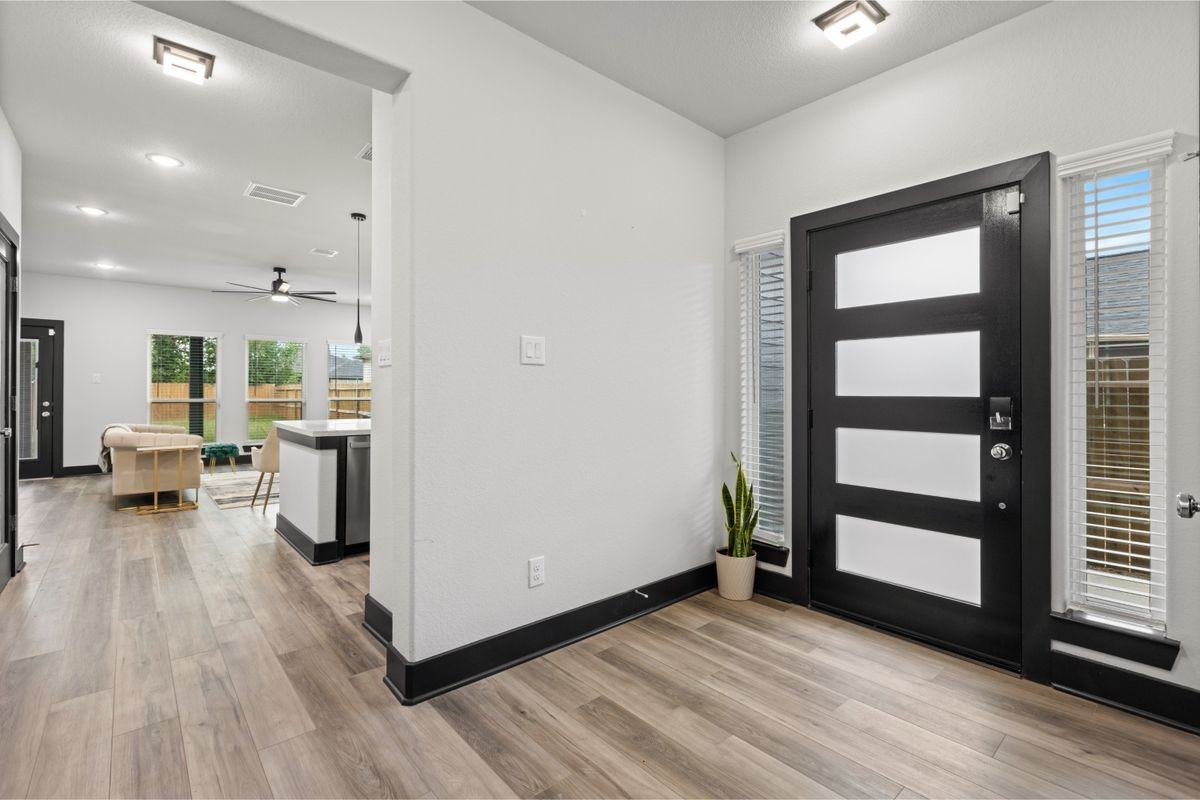 4435 Maggie St ##B - Photo 4 of 34