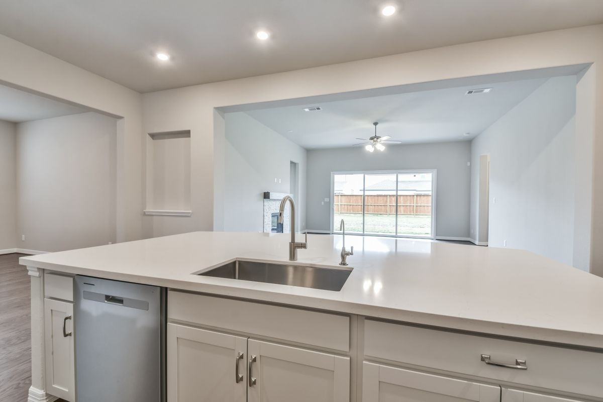 27124 Regal Scott Dr - Photo 2 of 34