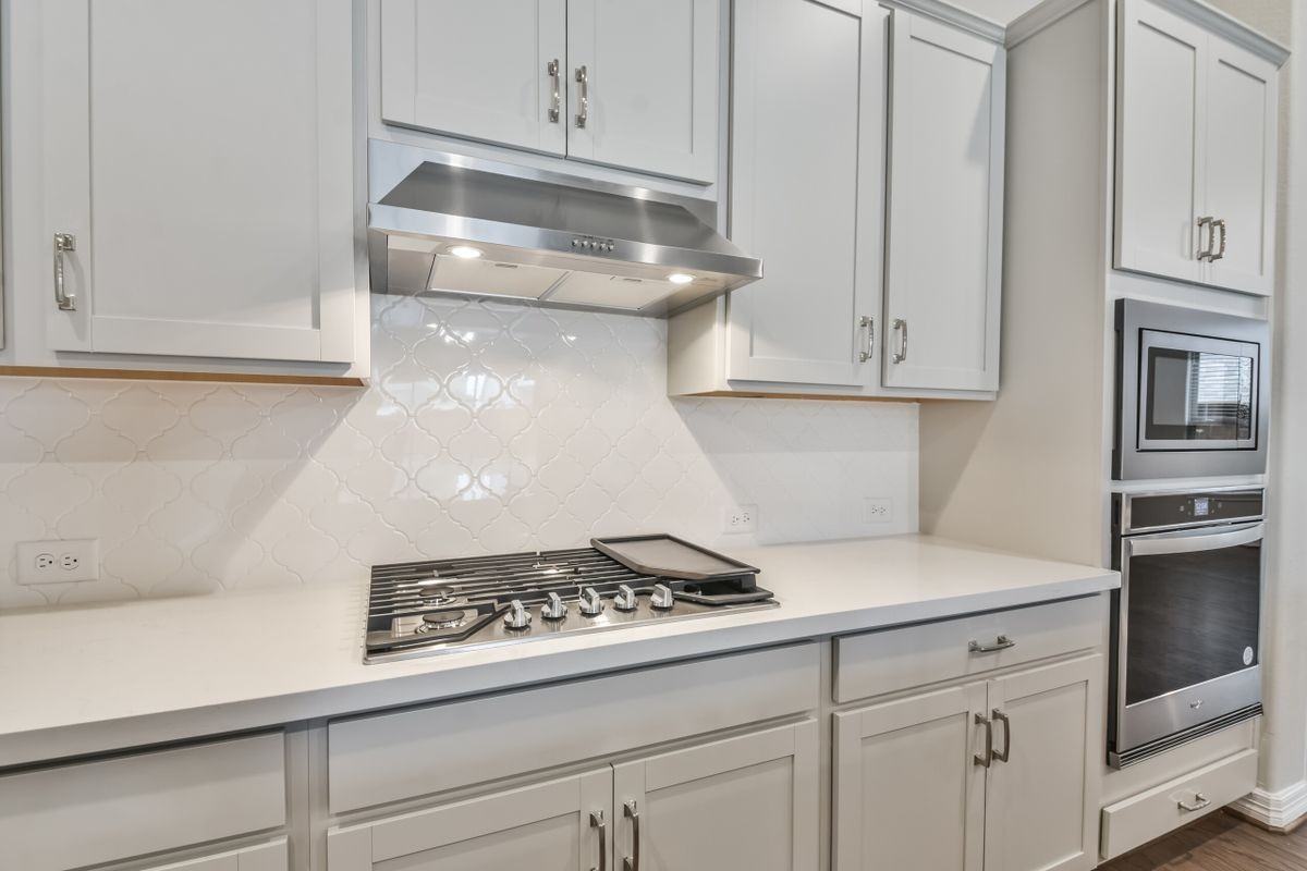 27124 Regal Scott Dr - Photo 5 of 34